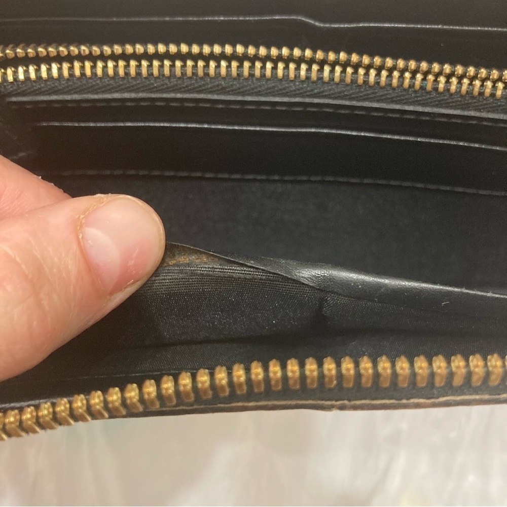 Mcm gold or copper leather zipper clutch wallet - Picture 9 of 11